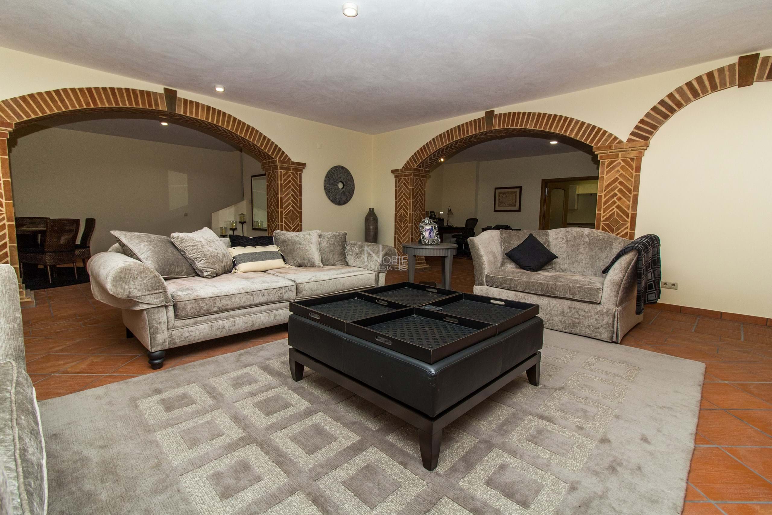 4 Bed, 4 Bath, HouseFor Sale, Olhão, Faro