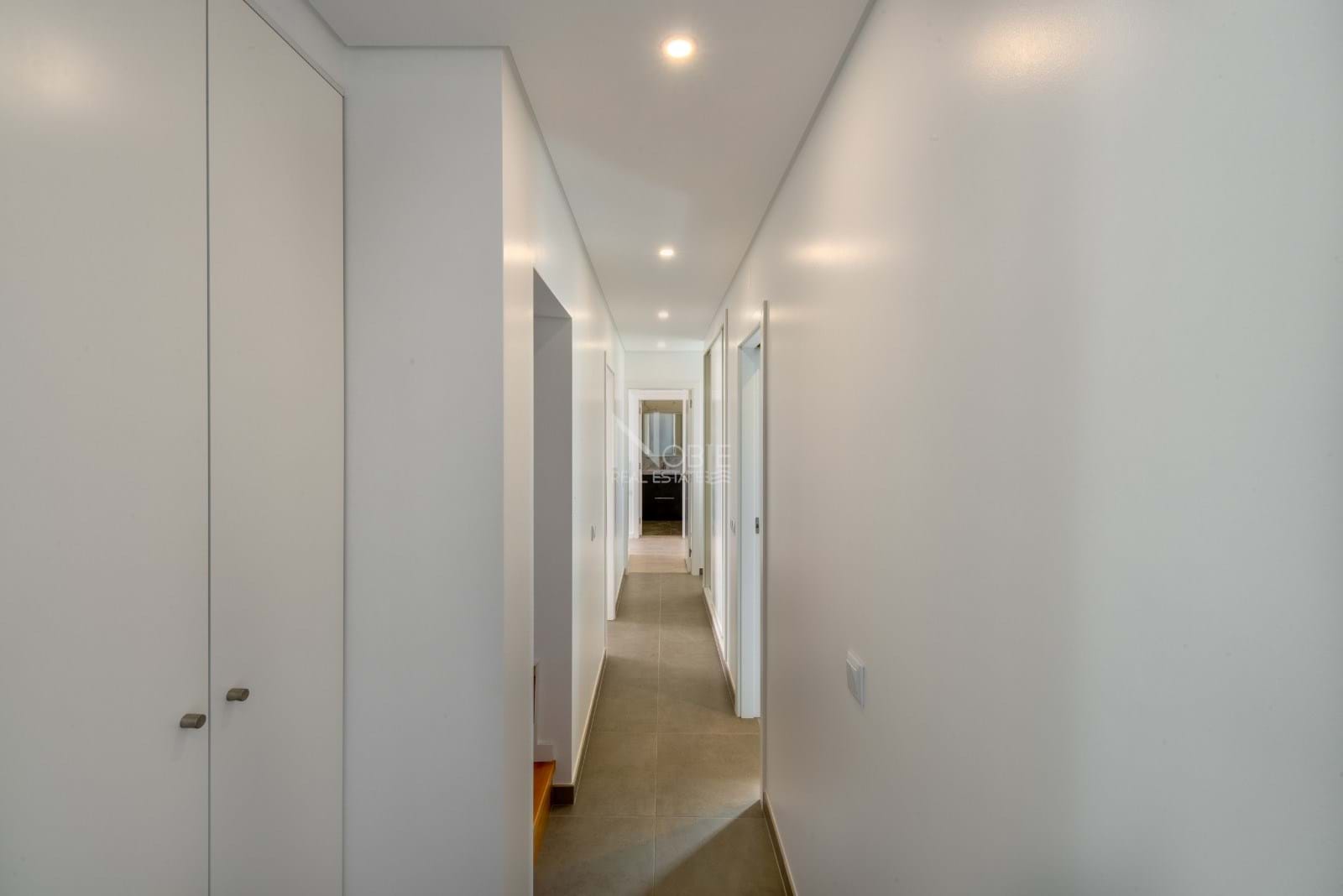 4 Bed, 2 Bath, HouseFor Sale, Lagoa, Faro