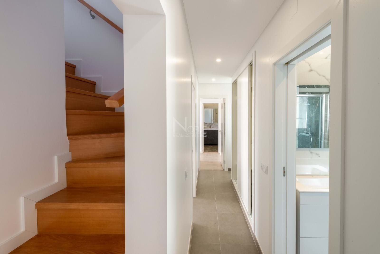 4 Bed, 2 Bath, HouseFor Sale, Lagoa, Faro