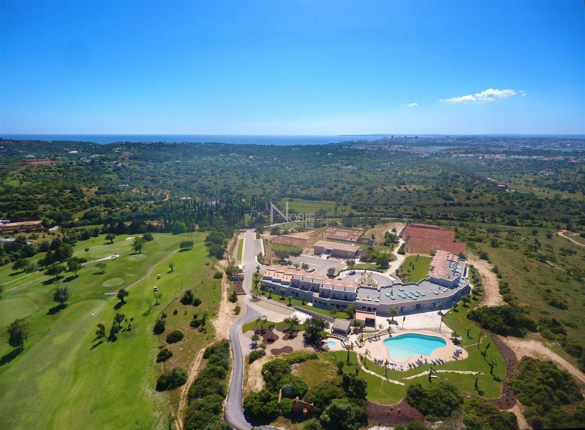 2 Bed, 2 Bath, ApartmentFor Sale, Lagoa, Faro