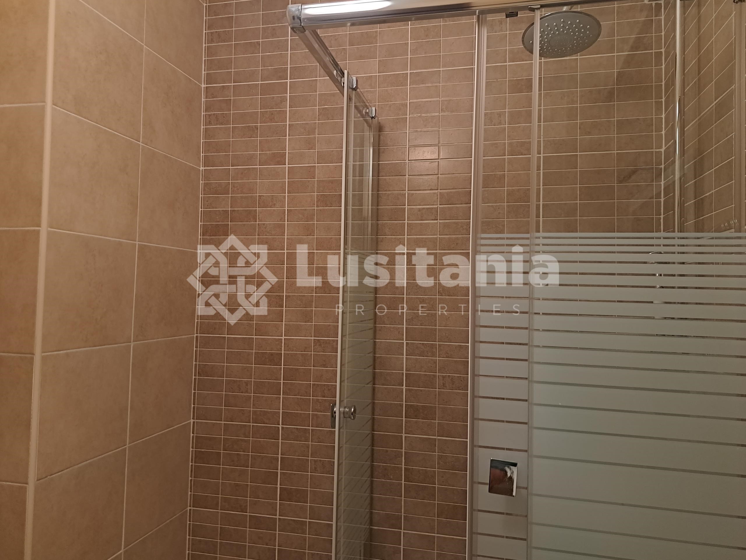 2 Bed, 2 Bath, ApartmentFor Sale, Quarteira, Loulé, Faro, 8125-507