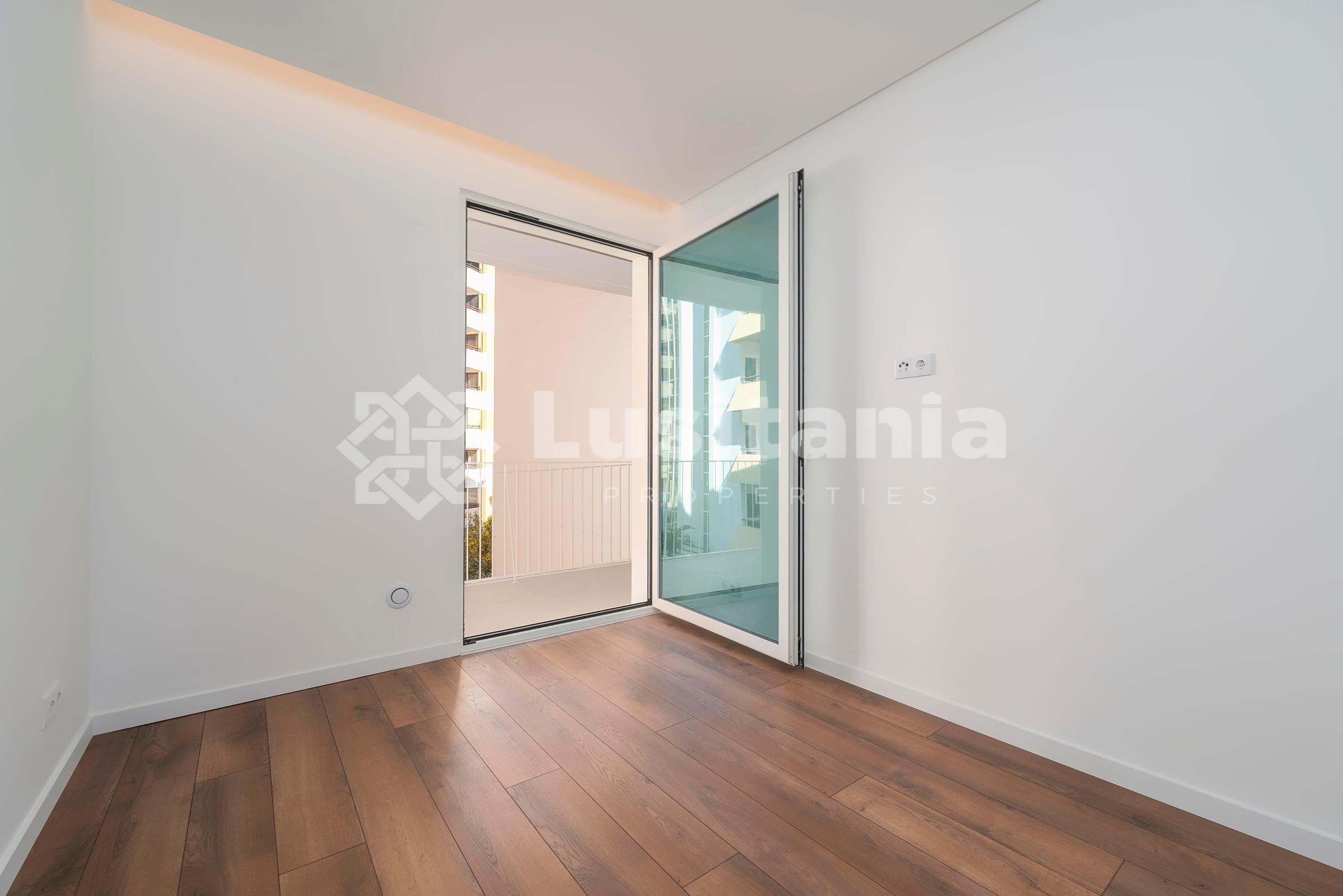 3 Bed, 2 Bath, ApartmentFor Sale, Vilamoura, Loulé, Faro, 8125-495