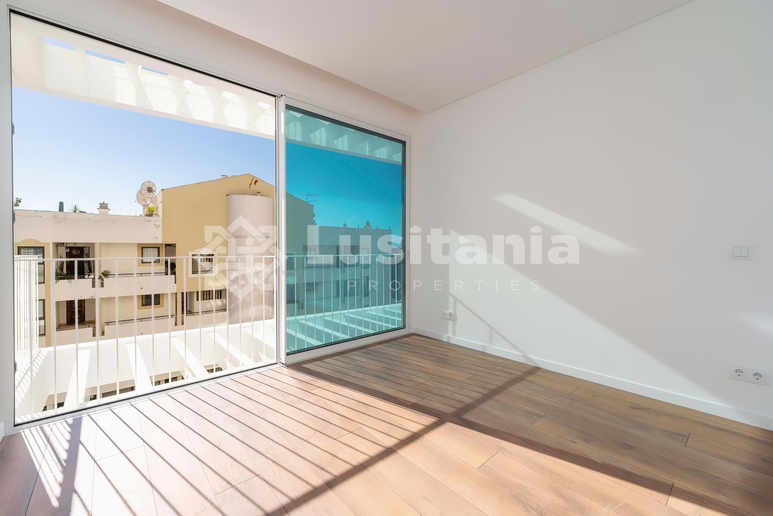 3 Bed, 2 Bath, ApartmentFor Sale, Vilamoura, Loulé, Faro, 8125-495