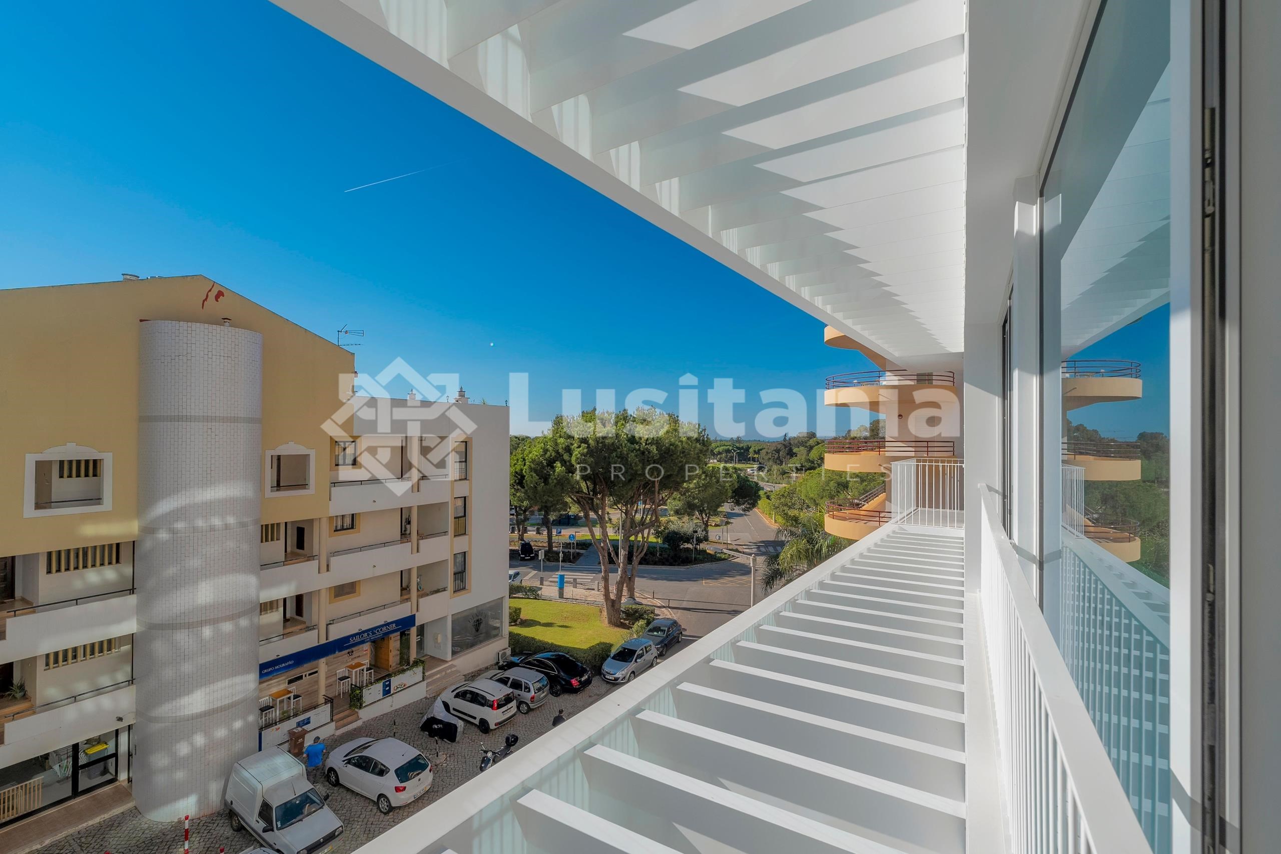 3 Bed, 2 Bath, ApartmentFor Sale, Vilamoura, Loulé, Faro, 8125-495