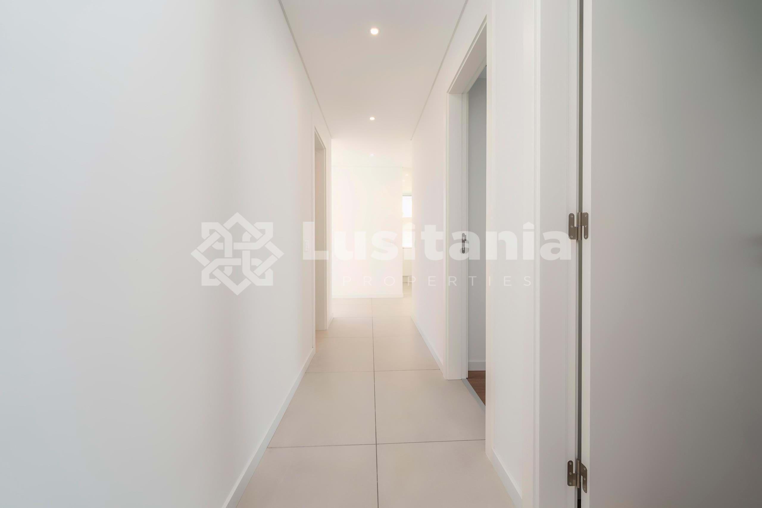 3 Bed, 2 Bath, ApartmentFor Sale, Vilamoura, Loulé, Faro, 8125-495