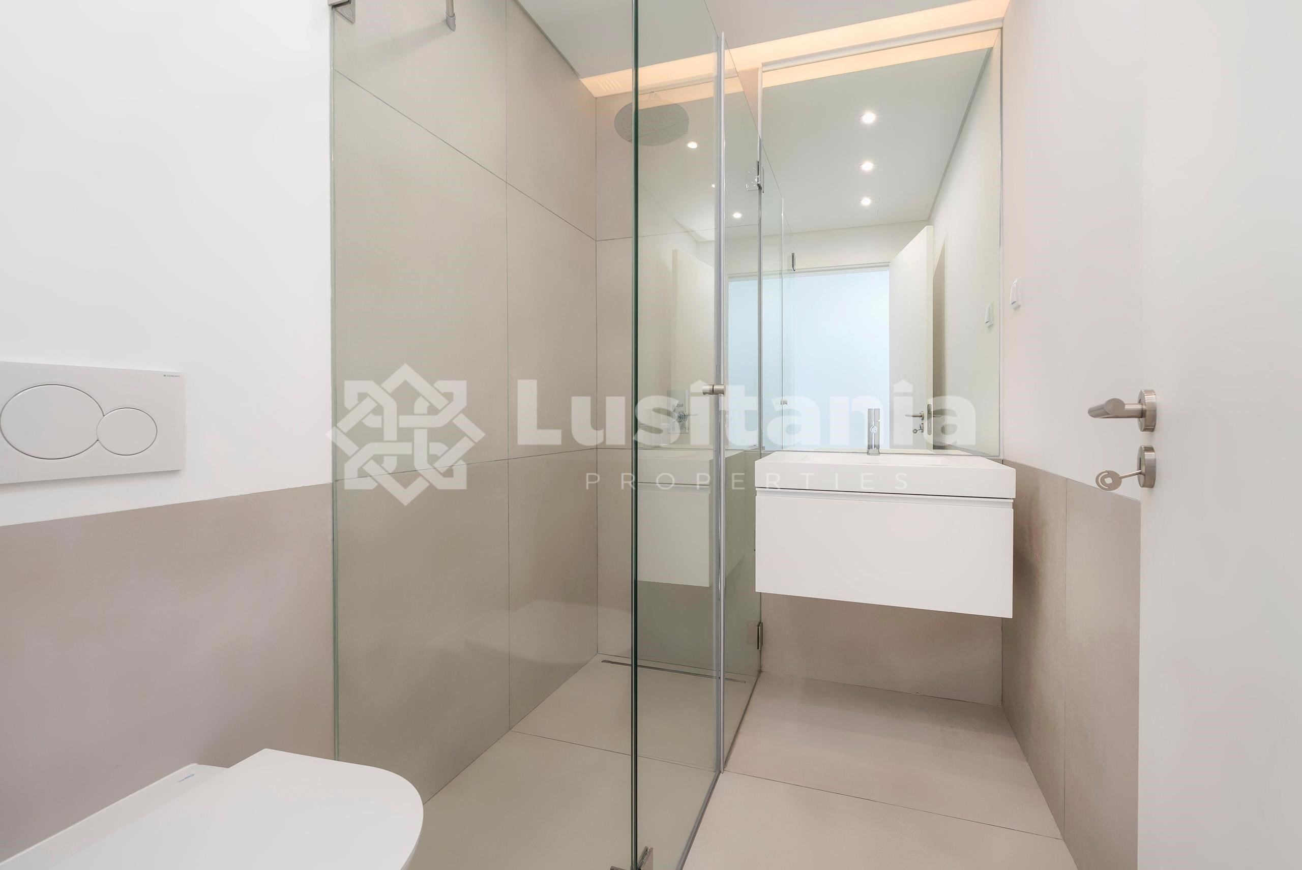 3 Bed, 2 Bath, ApartmentFor Sale, Vilamoura, Loulé, Faro, 8125-495