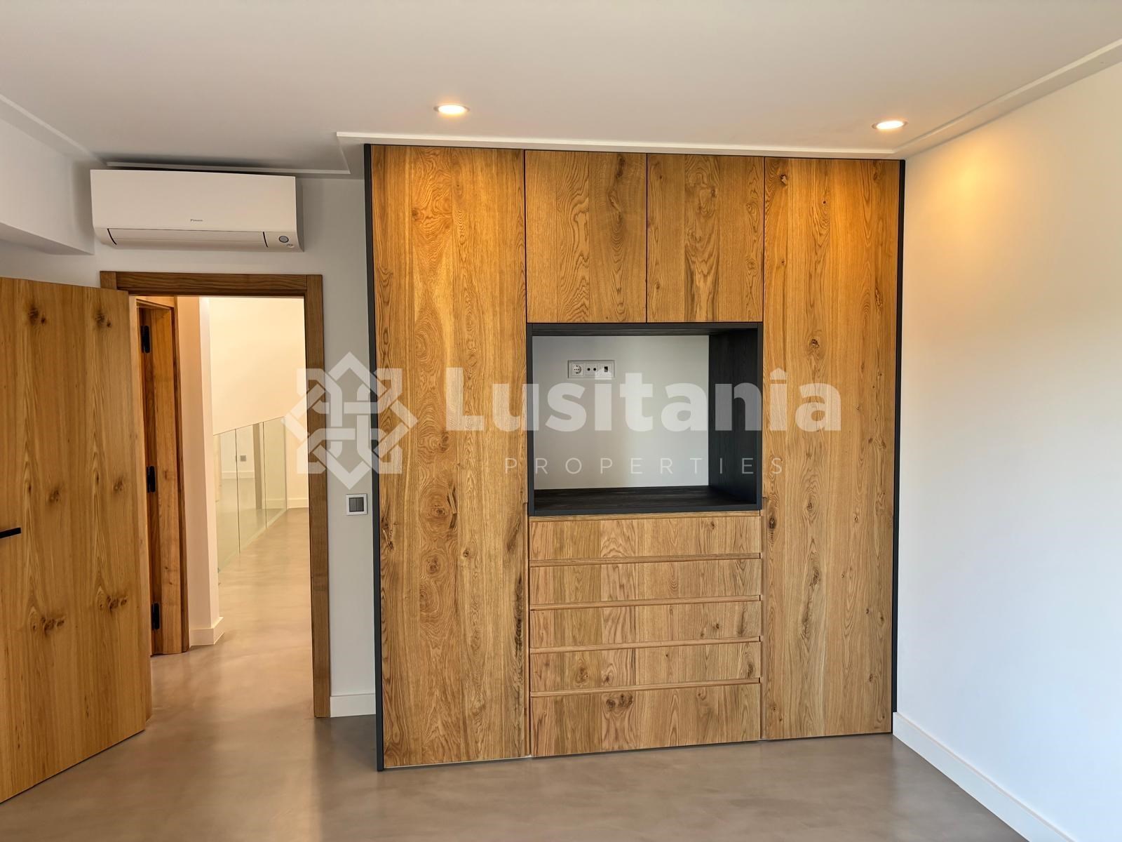 5 Bed, 4 Bath, HouseFor Sale, Loulé, Faro, 8125-016