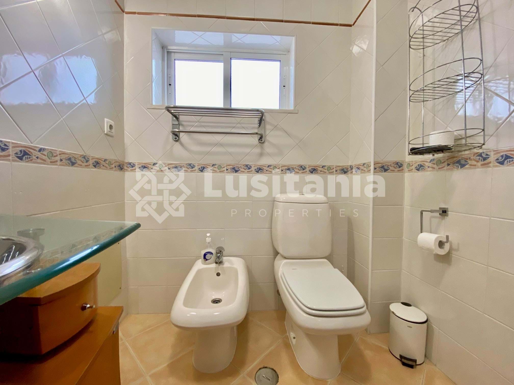 2 Bed, 2 Bath, ApartmentFor Sale, Quarteira, Loulé, Faro, 8125-507