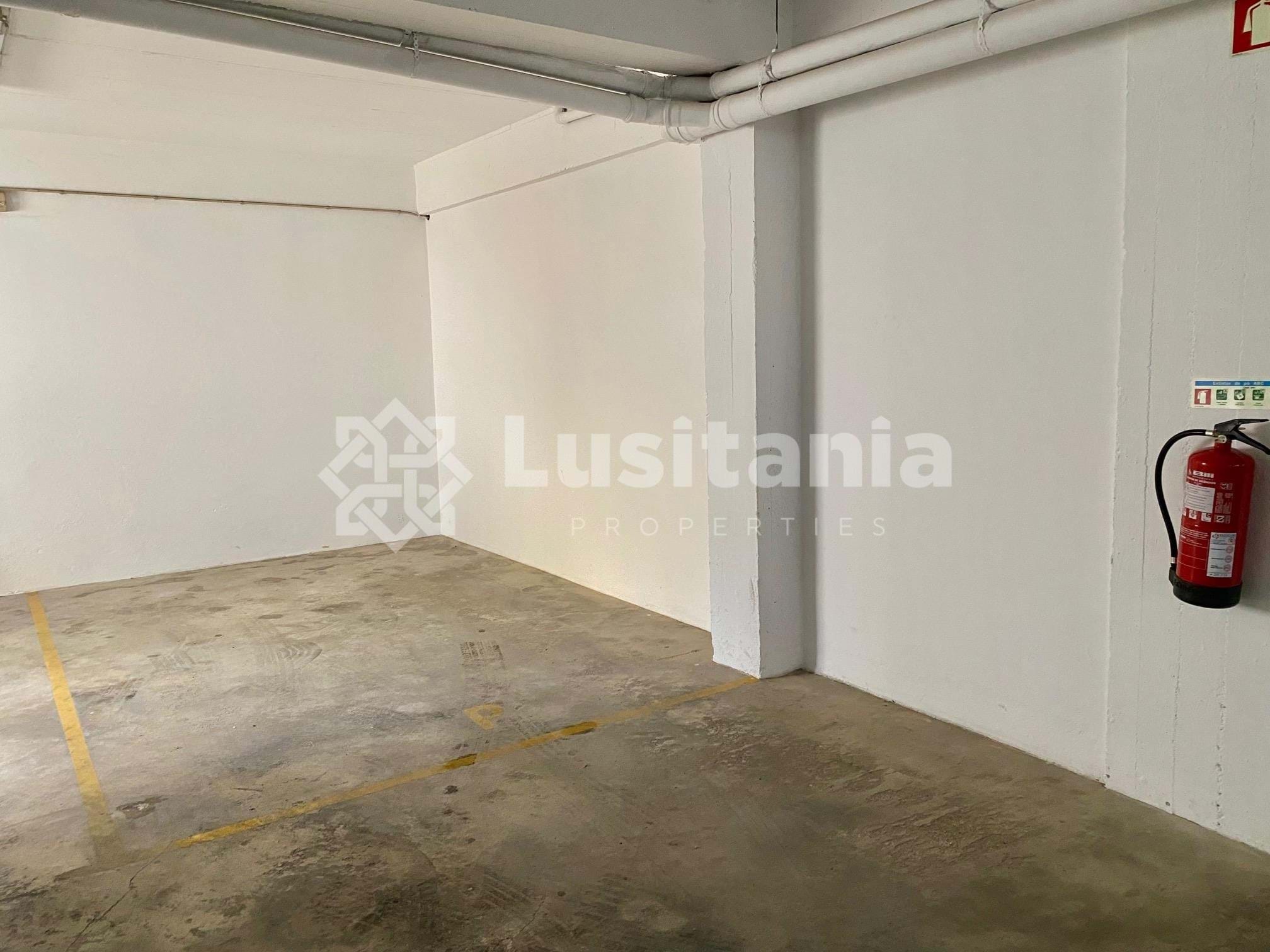 2 Bed, 2 Bath, ApartmentFor Sale, Quarteira, Loulé, Faro, 8125-507