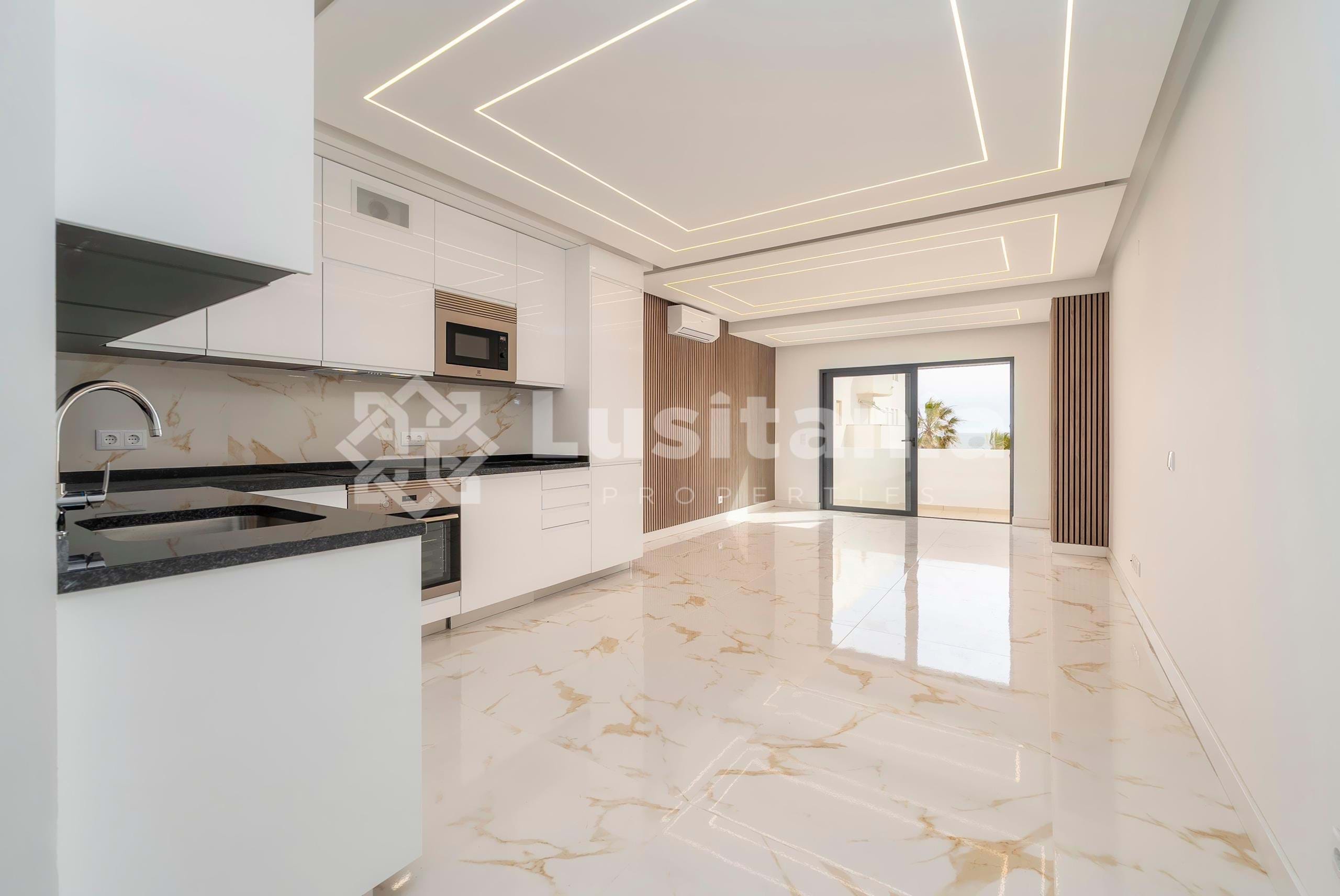 2 Bed, 2 Bath, ApartmentFor Sale, Quarteira, Loulé, Faro, 8125-159