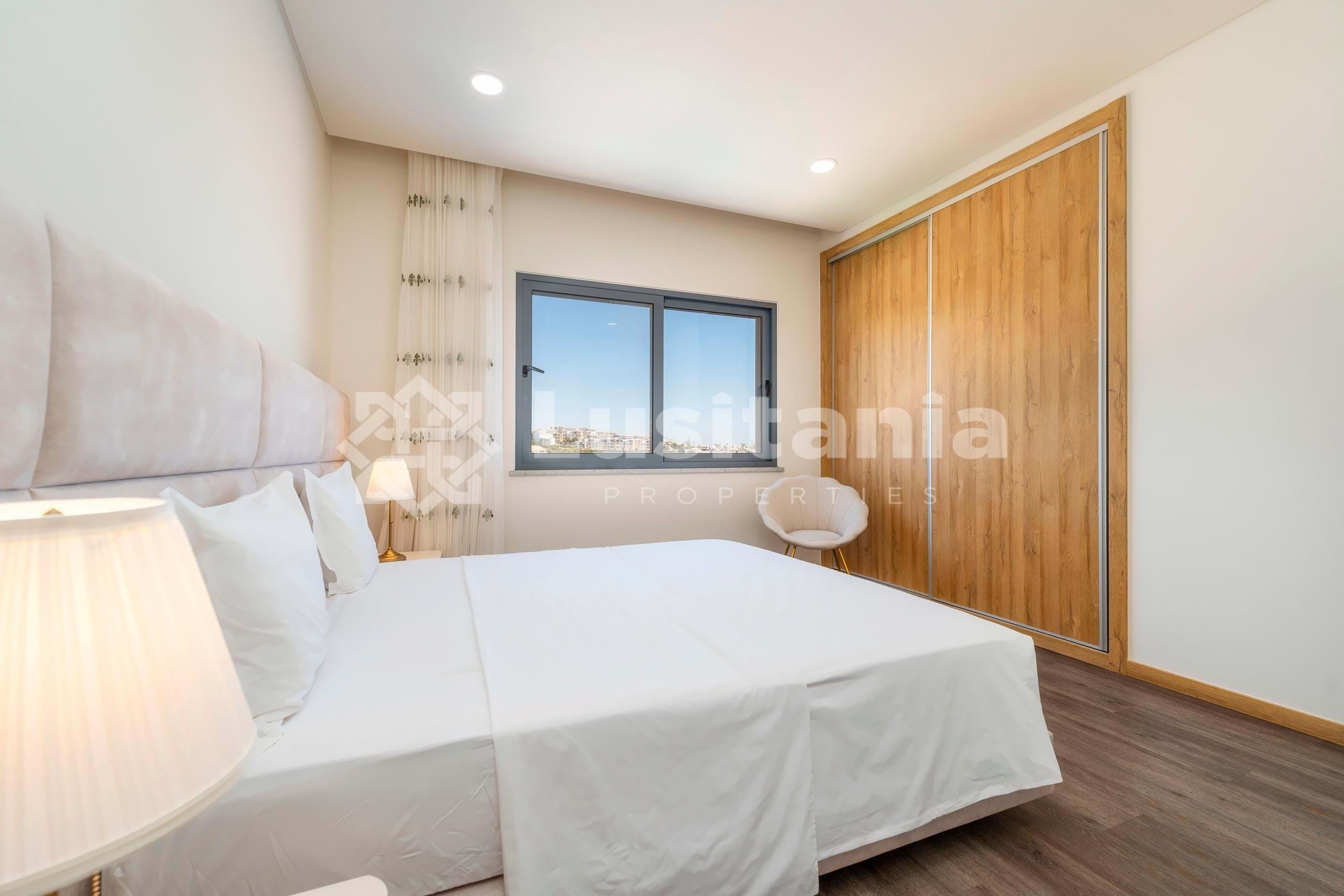 3 Bed, 2 Bath, ApartmentFor Sale, Albufeira, Faro, 8200-042