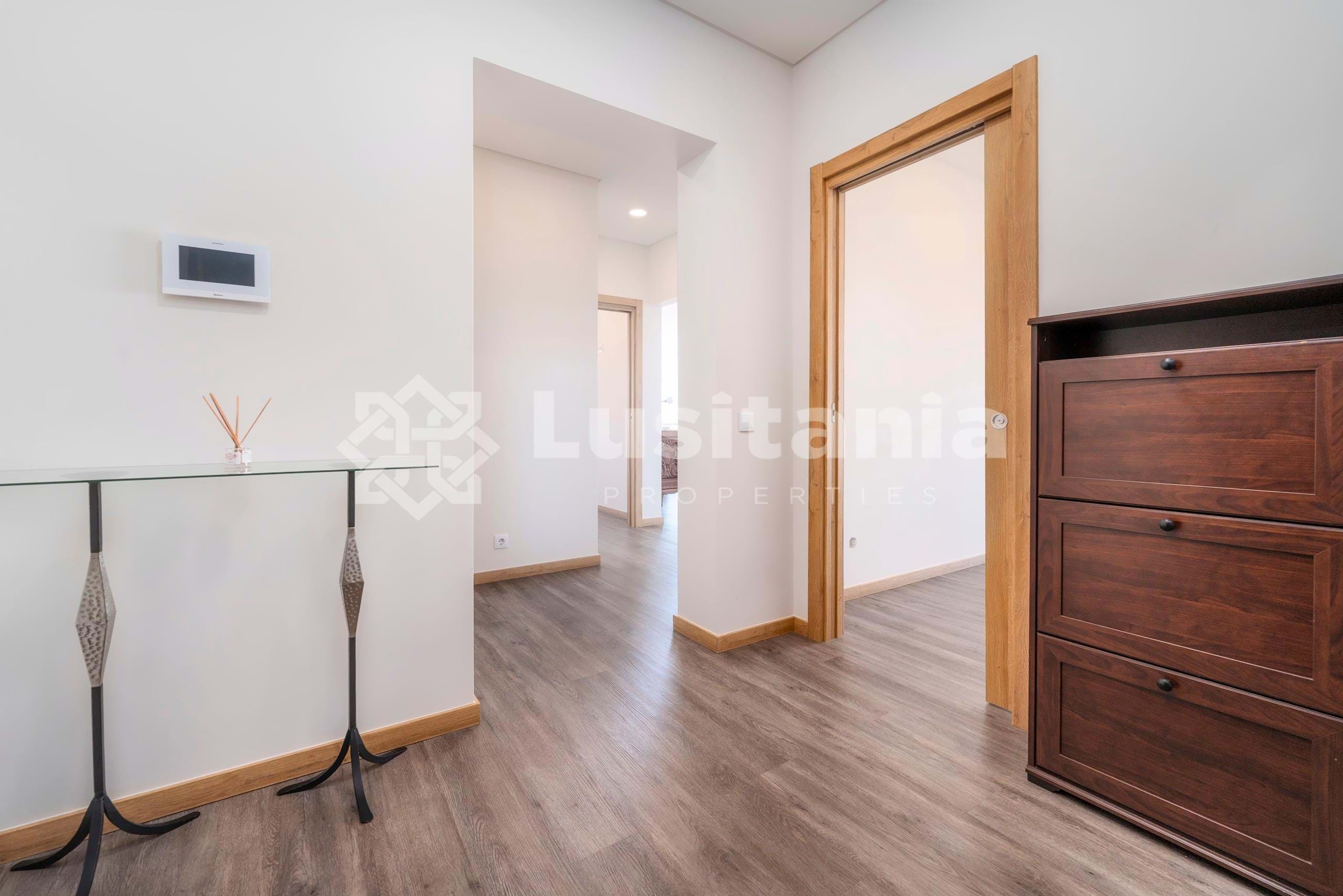 3 Bed, 2 Bath, ApartmentFor Sale, Albufeira, Faro, 8200-042