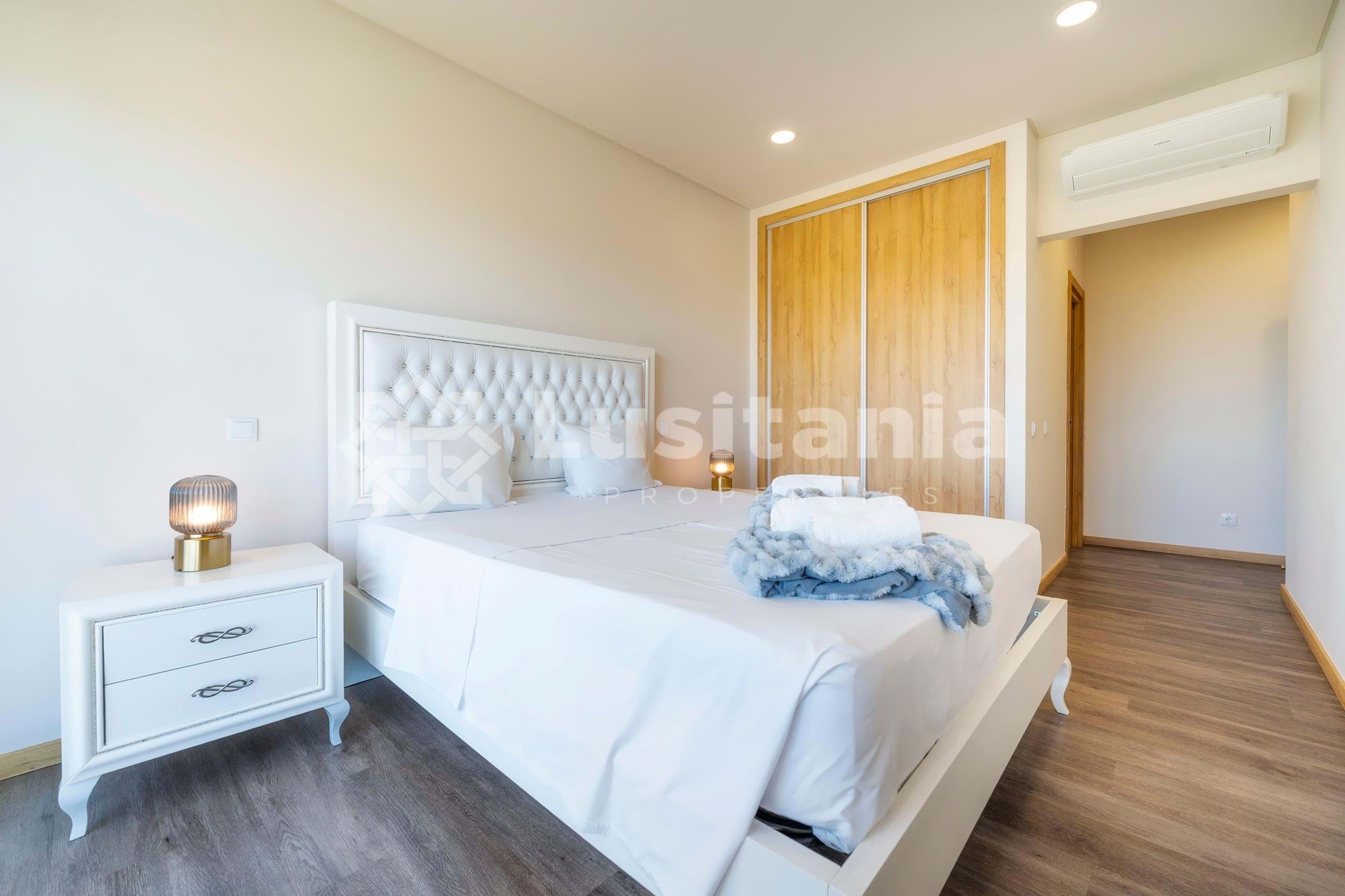 3 Bed, 2 Bath, ApartmentFor Sale, Albufeira, Faro, 8200-042