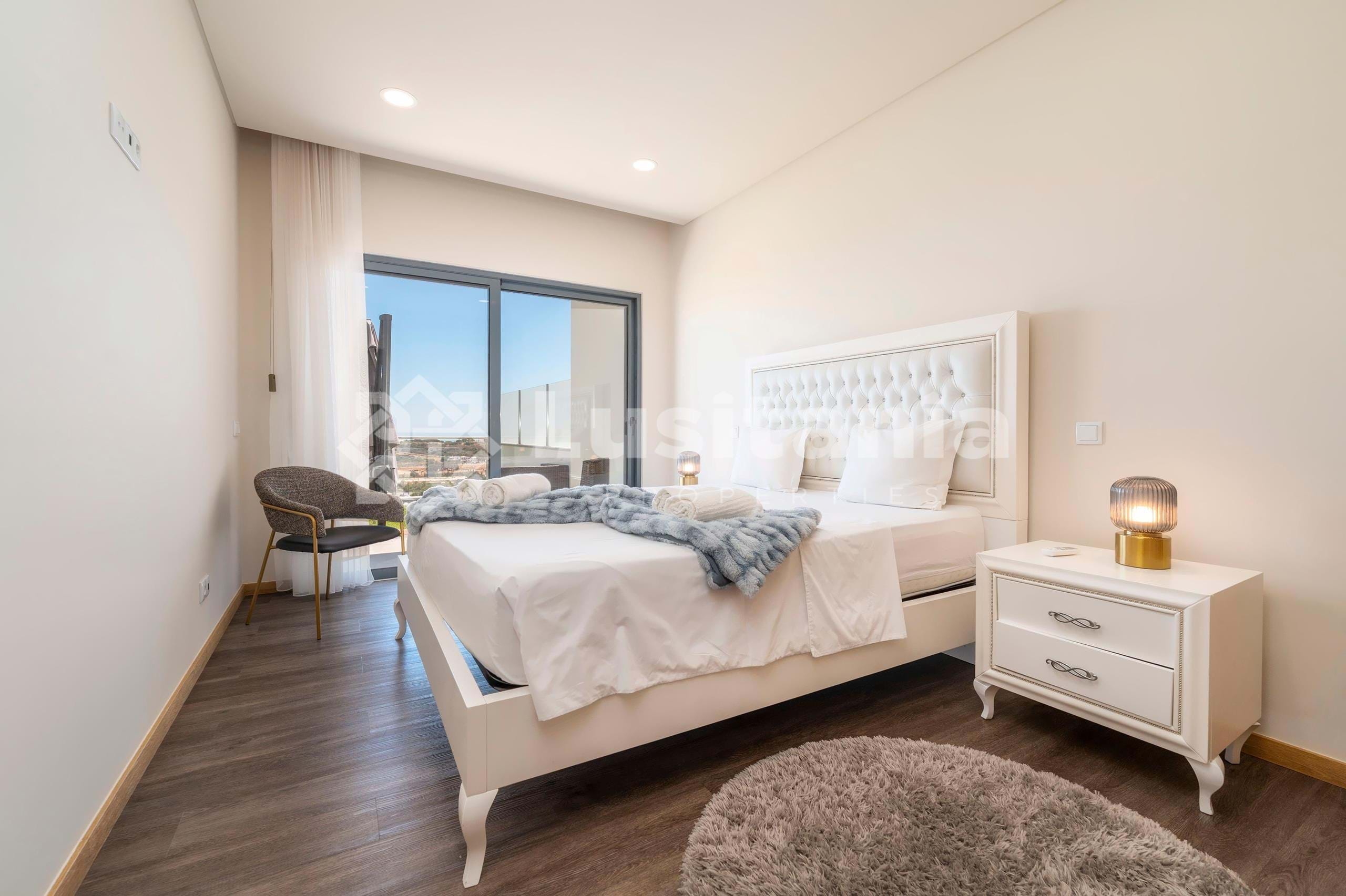 3 Bed, 2 Bath, ApartmentFor Sale, Albufeira, Faro, 8200-042