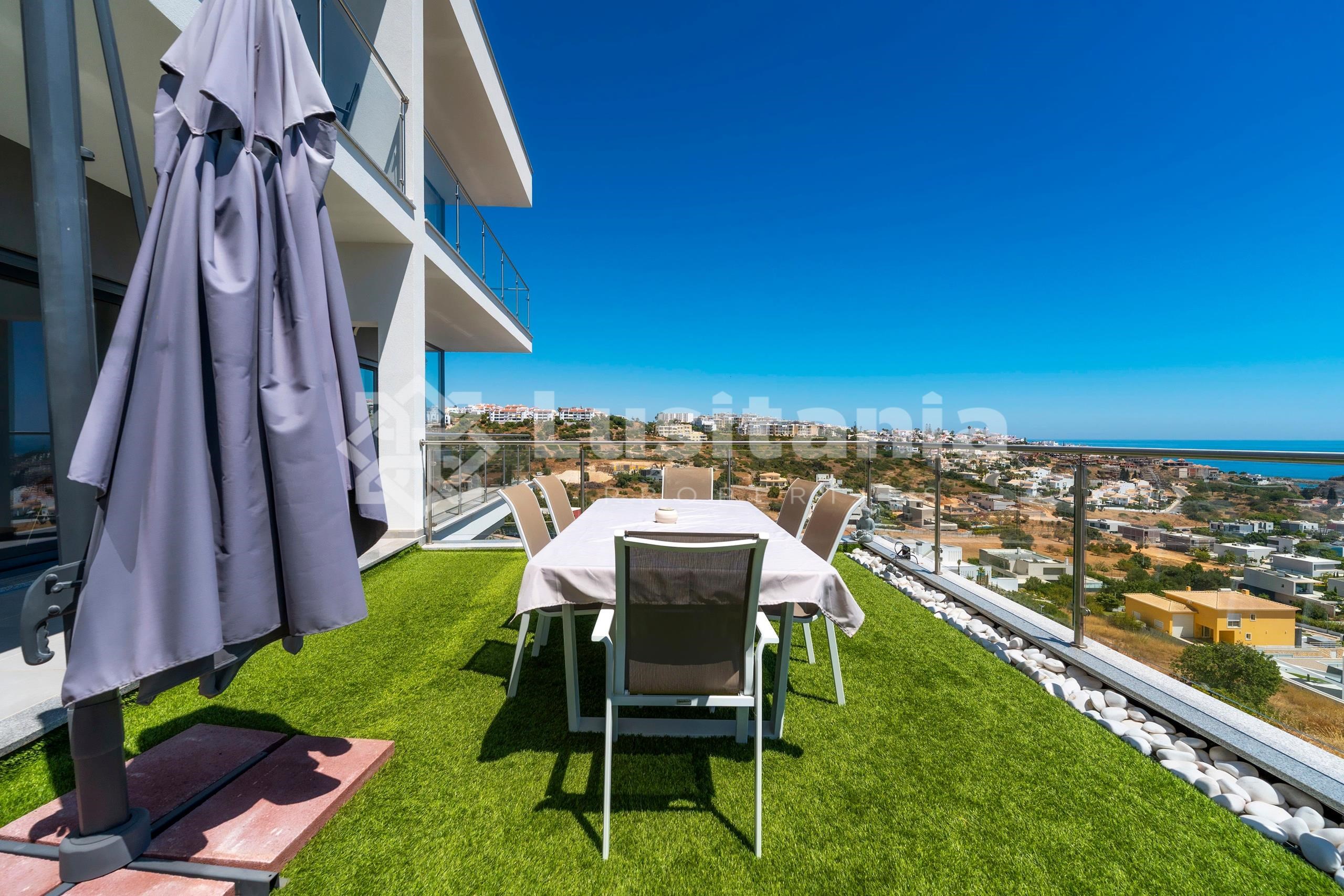 3 Bed, 2 Bath, ApartmentFor Sale, Albufeira, Faro, 8200-042
