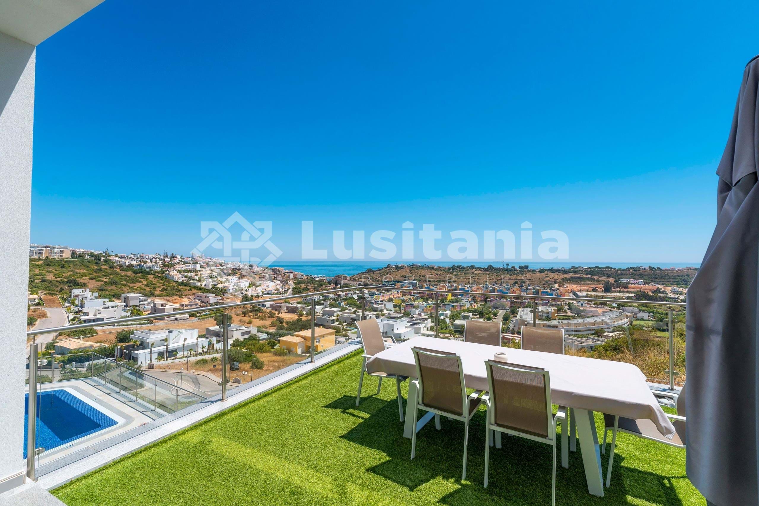 3 Bed, 2 Bath, ApartmentFor Sale, Albufeira, Faro, 8200-042