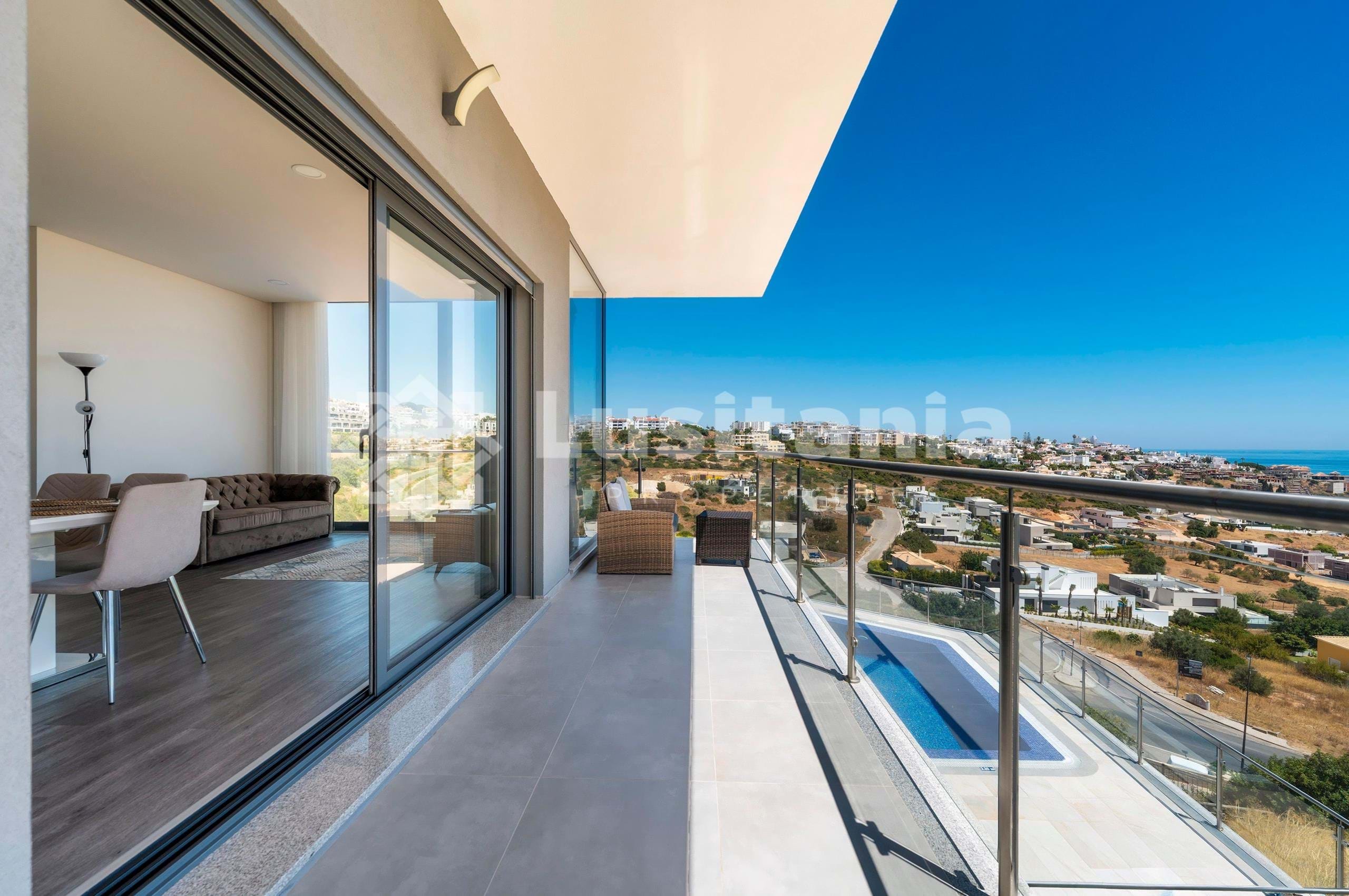 3 Bed, 2 Bath, ApartmentFor Sale, Albufeira, Faro, 8200-042