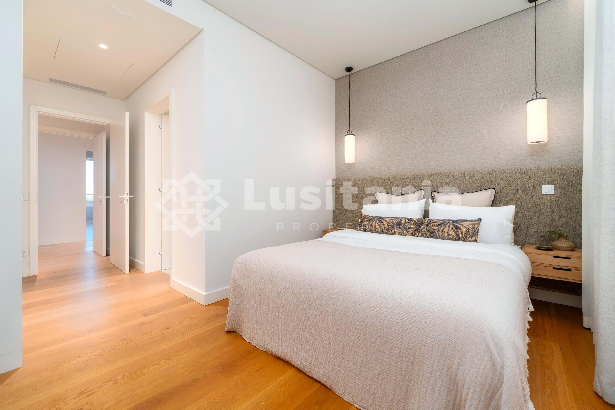 2 Bed, 3 Bath, ApartmentFor Sale, Quarteira, Loulé, Faro, 8125-590