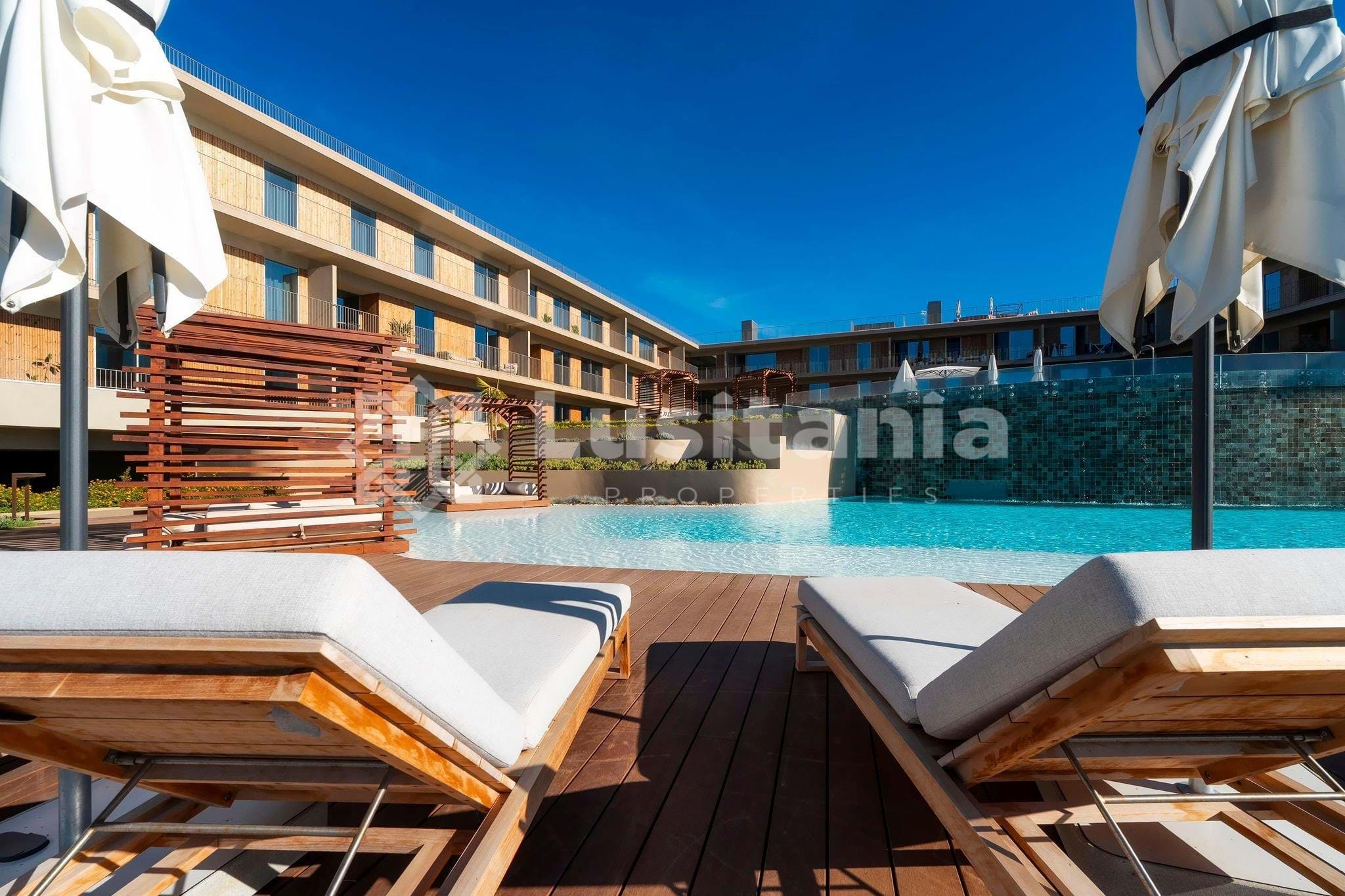 2 Bed, 3 Bath, ApartmentFor Sale, Quarteira, Loulé, Faro, 8125-590
