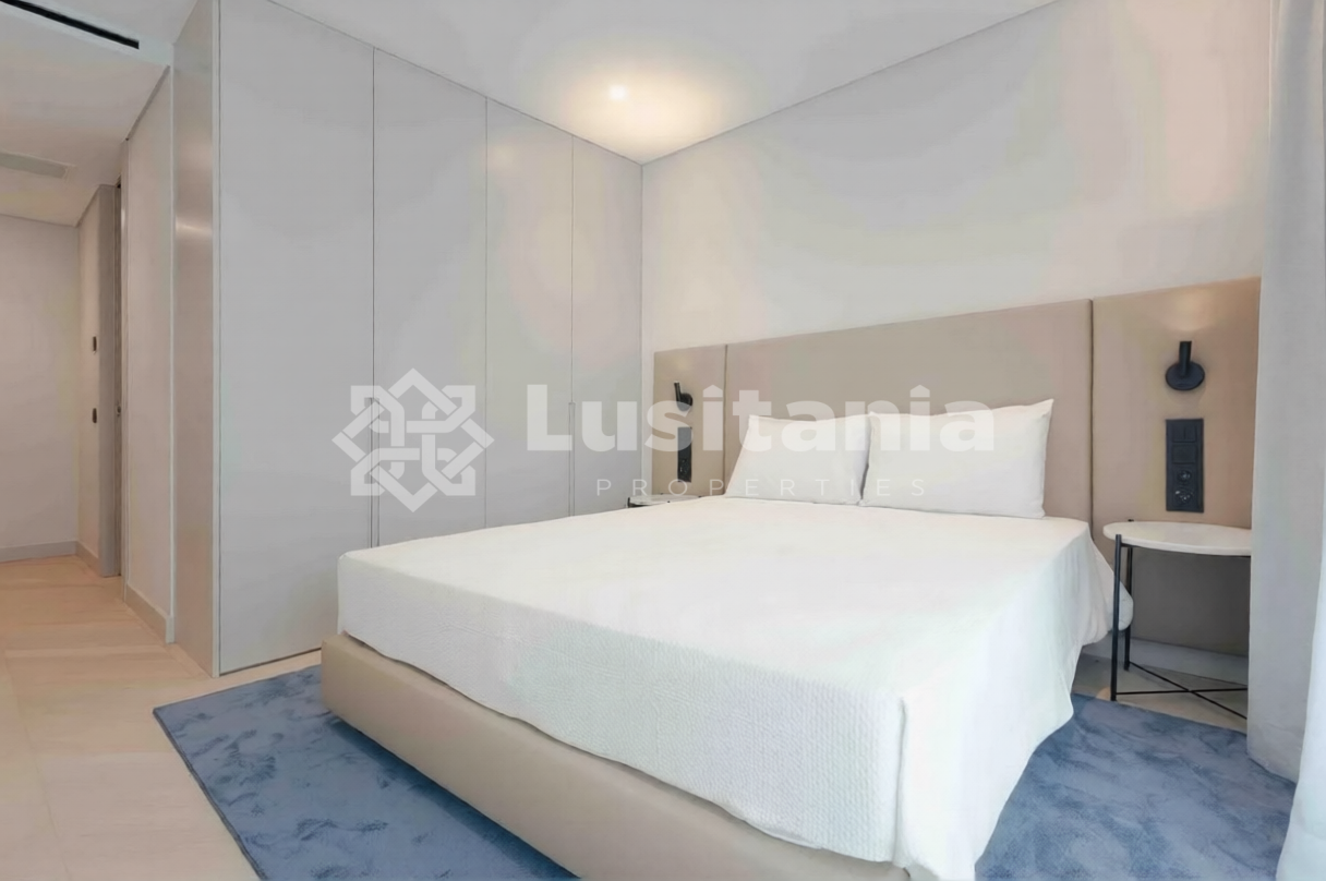 3 Bed, 3 Bath, ApartmentFor Sale, Faro, Faro, 8005-278