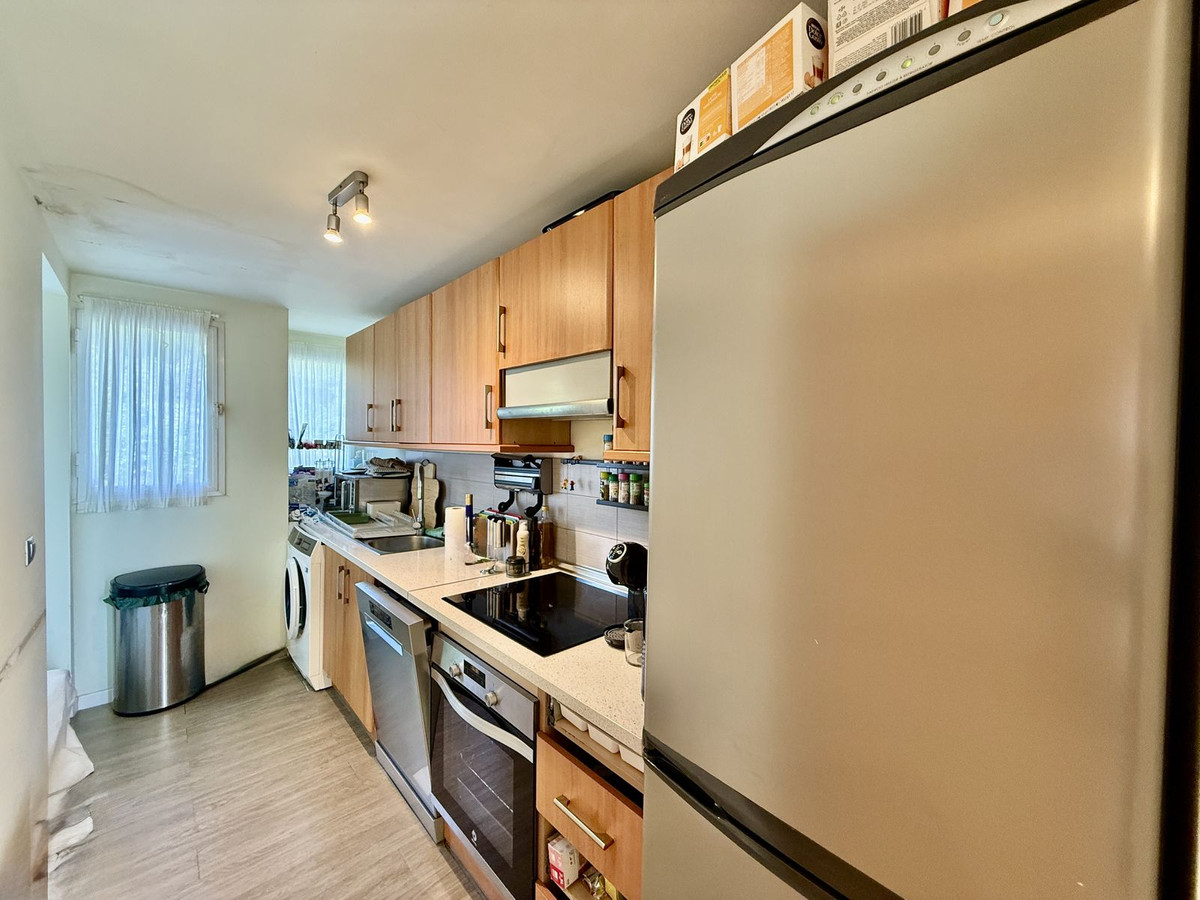 2 Bed, 2 Bath, ApartmentFor Sale, Nagüeles, Malaga