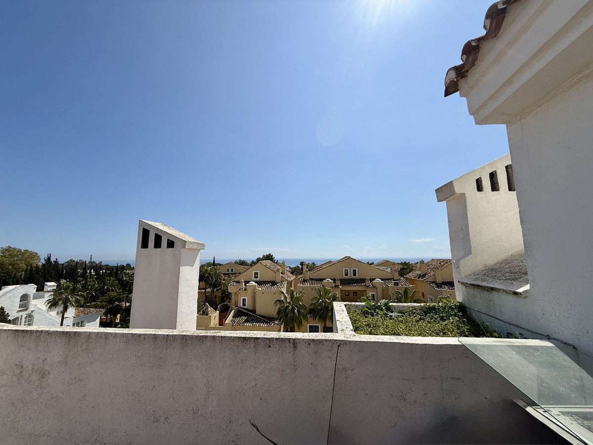 2 Bed, 2 Bath, ApartmentFor Sale, Nagüeles, Malaga