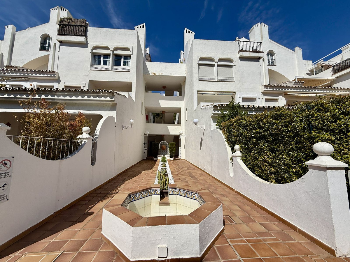 2 Bed, 2 Bath, ApartmentFor Sale, Nagüeles, Malaga