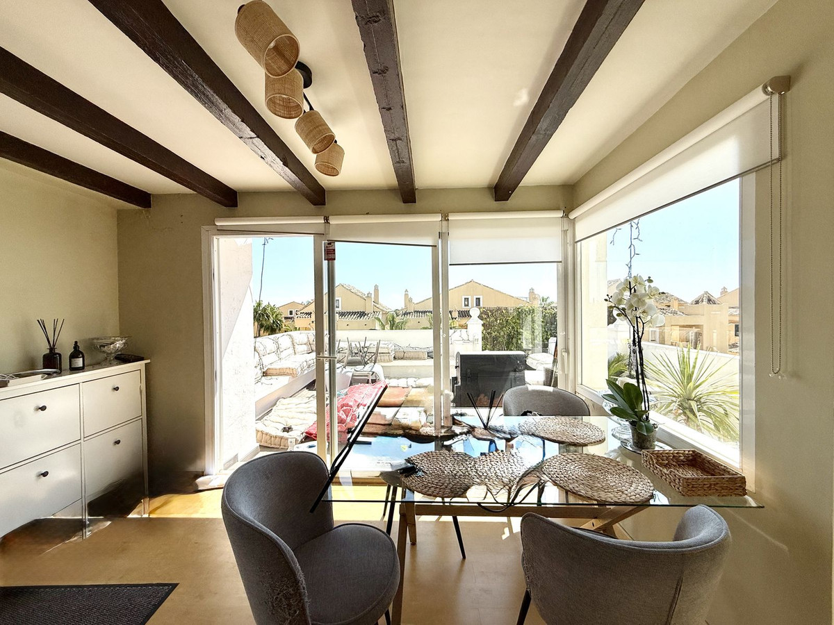 2 Bed, 2 Bath, ApartmentFor Sale, Nagüeles, Malaga