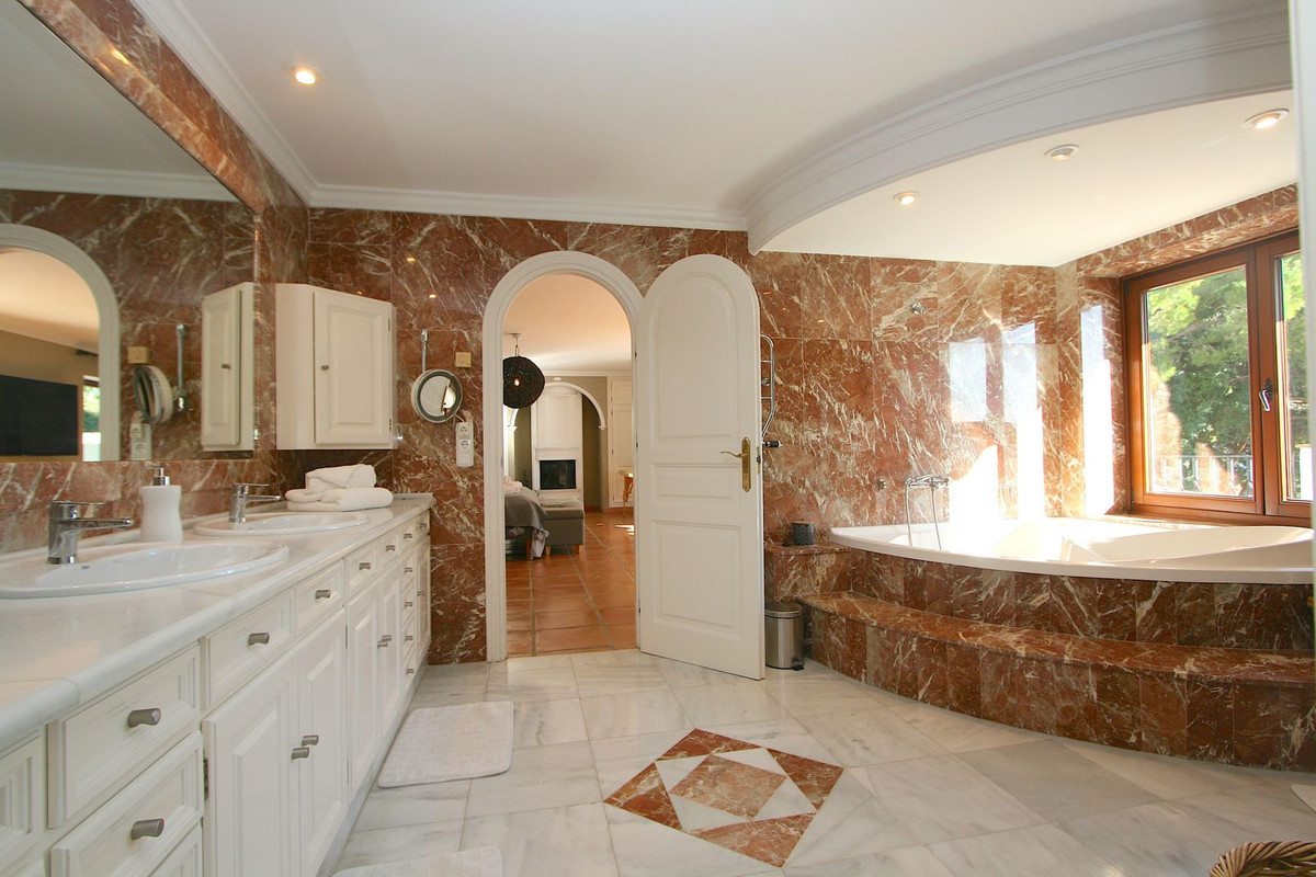 6 Bed, 5 Bath, HouseFor Sale, Mijas, Malaga