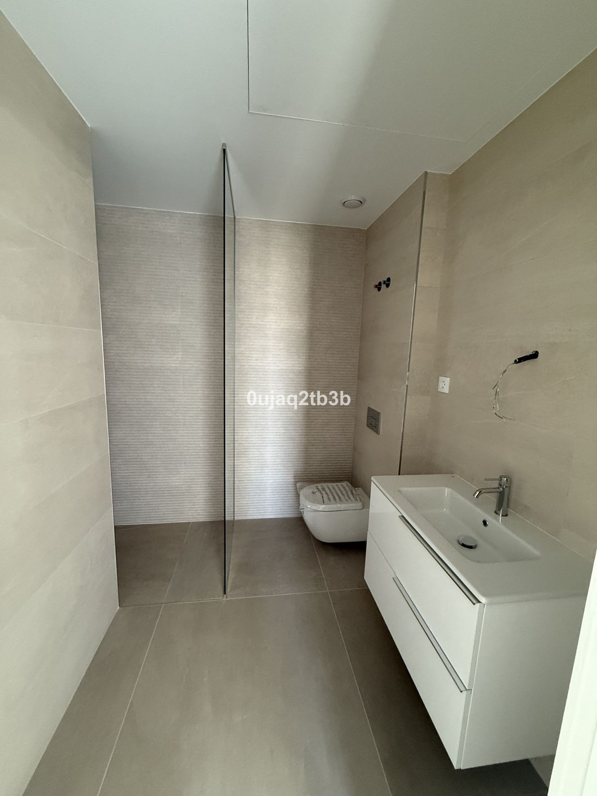 3 Bed, 3 Bath, ApartmentFor Sale, Estepona, Malaga