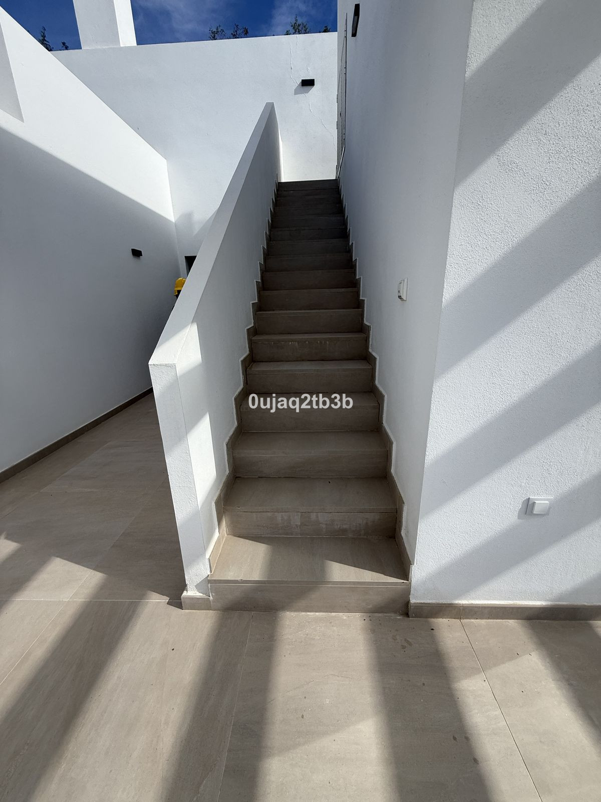 3 Bed, 3 Bath, ApartmentFor Sale, Estepona, Malaga