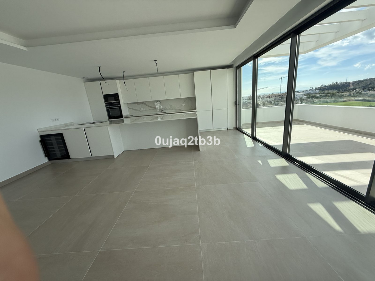 3 Bed, 3 Bath, ApartmentFor Sale, Estepona, Malaga