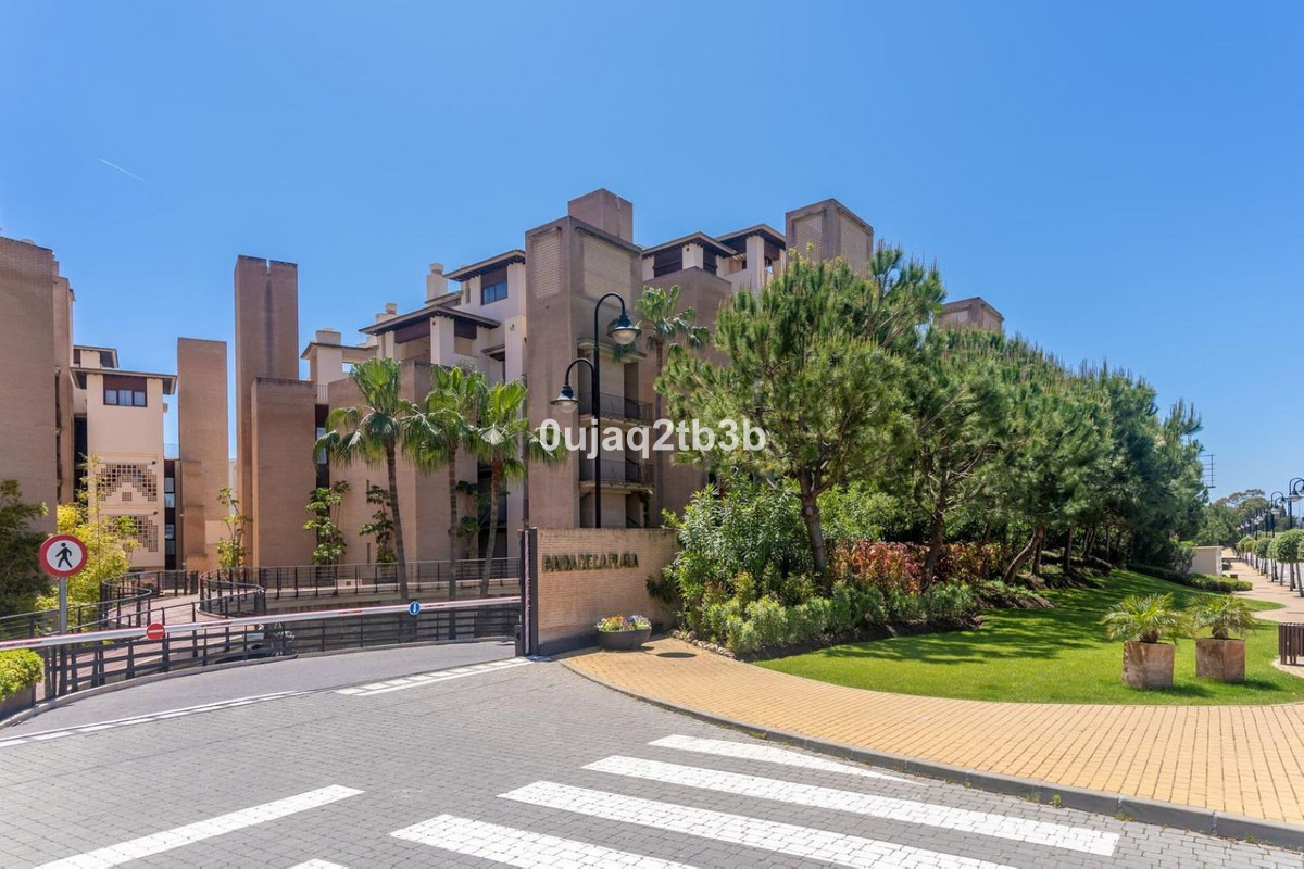 2 Bed, 2 Bath, ApartmentFor Sale, Estepona, Malaga
