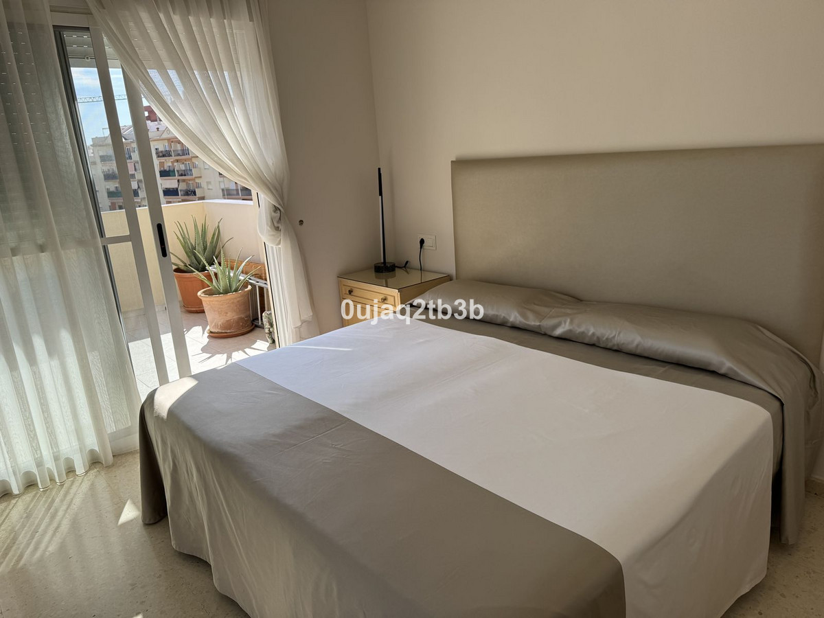 4 Bed, 3 Bath, ApartmentFor Sale, Estepona, Malaga