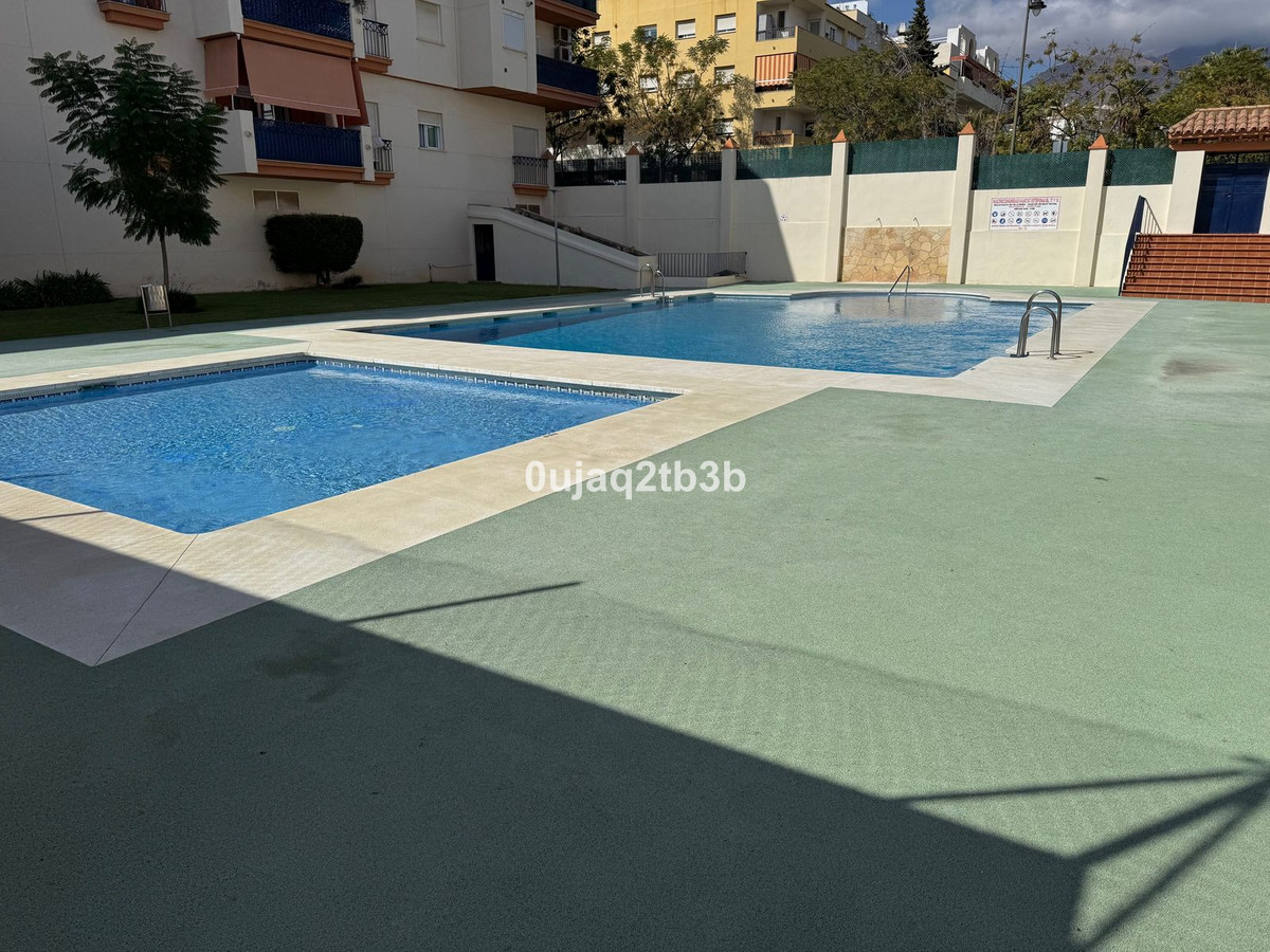 4 Bed, 3 Bath, ApartmentFor Sale, Estepona, Malaga