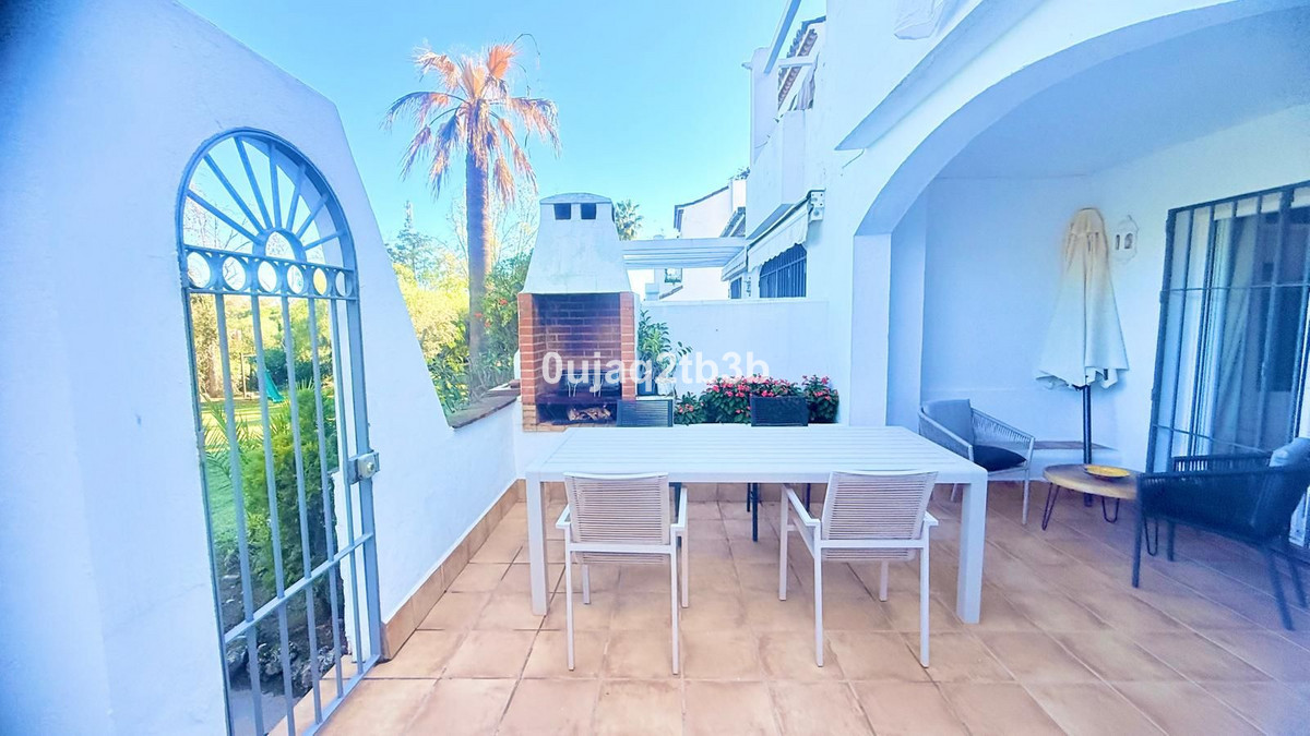 2 Bed, 2 Bath, ApartmentFor Sale, Nagüeles, Malaga