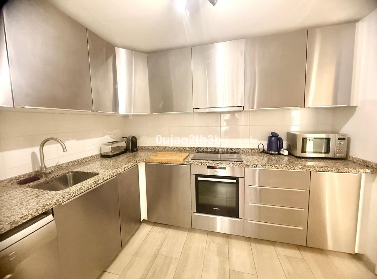 2 Bed, 2 Bath, ApartmentFor Sale, Nagüeles, Malaga