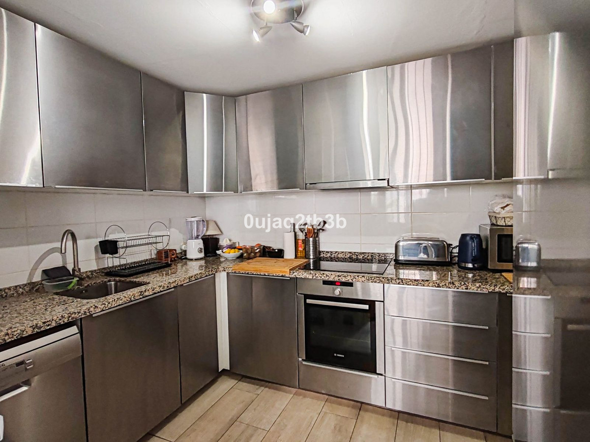 2 Bed, 2 Bath, ApartmentFor Sale, Nagüeles, Malaga