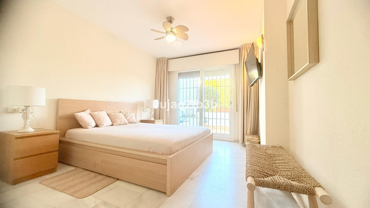 2 Bed, 2 Bath, ApartmentFor Sale, Nagüeles, Malaga