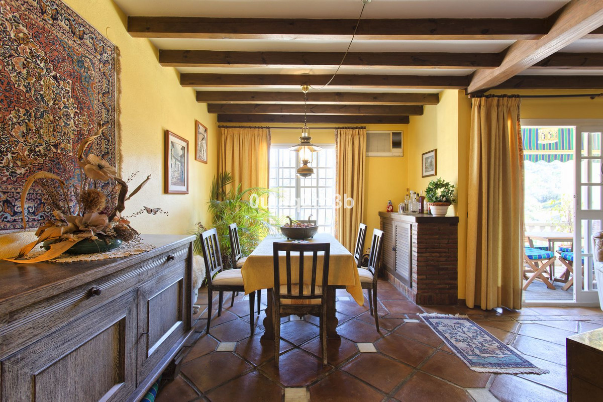 3 Bed, 3 Bath, HouseFor Sale, Benahavis, Malaga