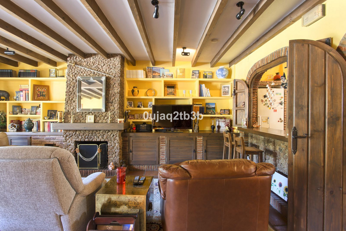 3 Bed, 3 Bath, HouseFor Sale, Benahavis, Malaga