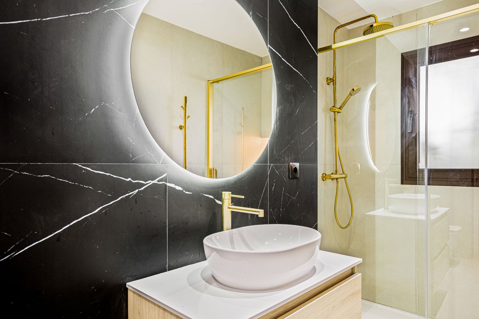 4 Bed, 3 Bath, ApartmentFor Sale, Marbella, Malaga