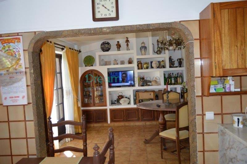 9 Bed, 9 Bath, HouseFor Sale, Lagos, Faro, 8600