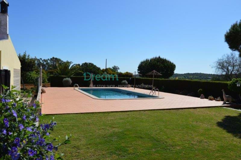 9 Bed, 9 Bath, HouseFor Sale, Lagos, Faro, 8600