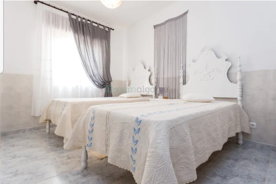 6 Bed, 2 Bath, HouseFor Sale, Lagos, Faro, 8650-105