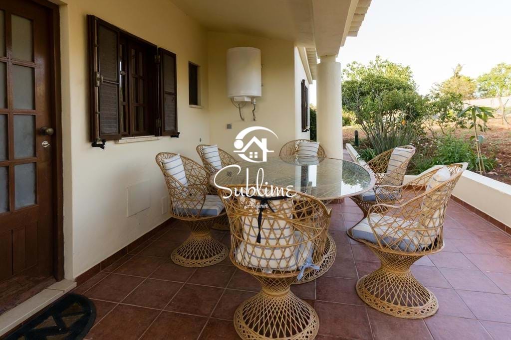 9 Bed, 3 Bath, HouseFor Sale, Praia da Luz, Lagos, Faro, 8600-109