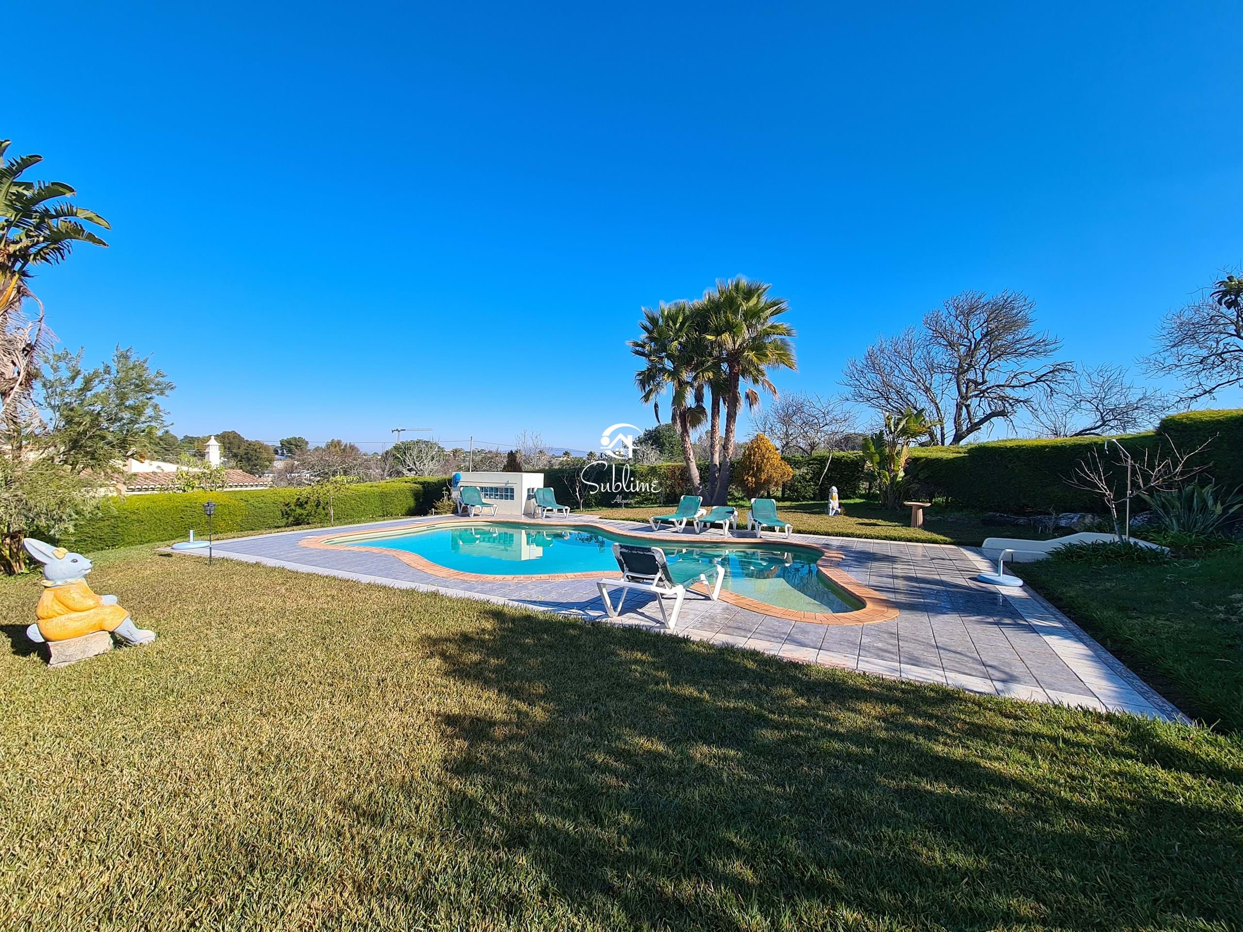 9 Bed, 3 Bath, HouseFor Sale, Praia da Luz, Lagos, Faro, 8600-109