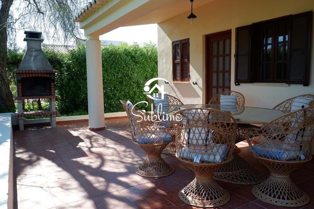 9 Bed, 3 Bath, HouseFor Sale, Praia da Luz, Lagos, Faro, 8600-109