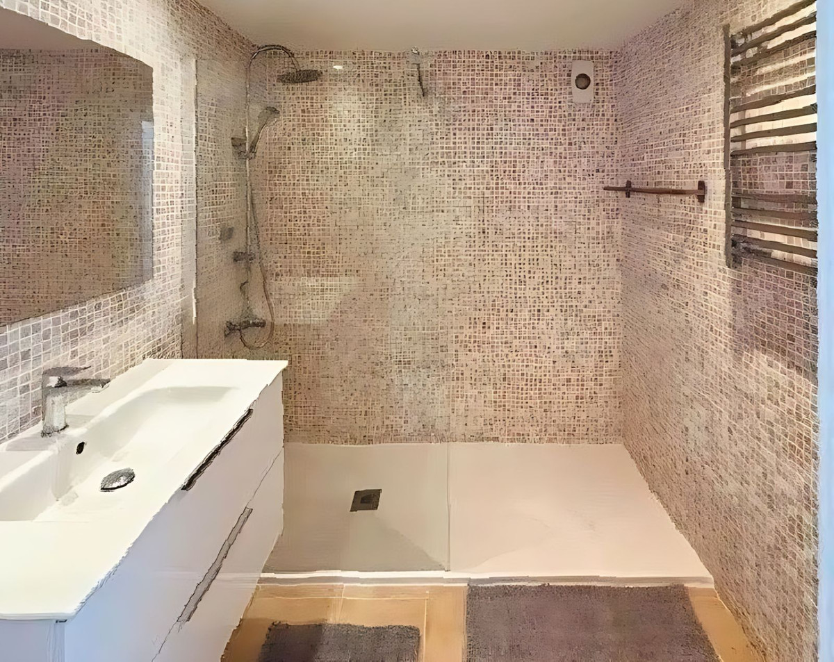 2 Bed, 2 Bath, ApartmentFor Sale, Los Monteros, Malaga