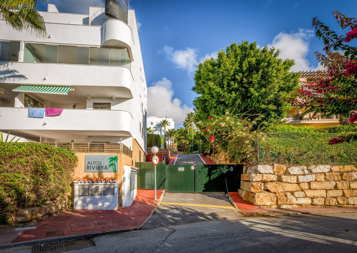 2 Bed, 1 Bath, ApartmentFor Sale, Riviera Del Sol, Malaga